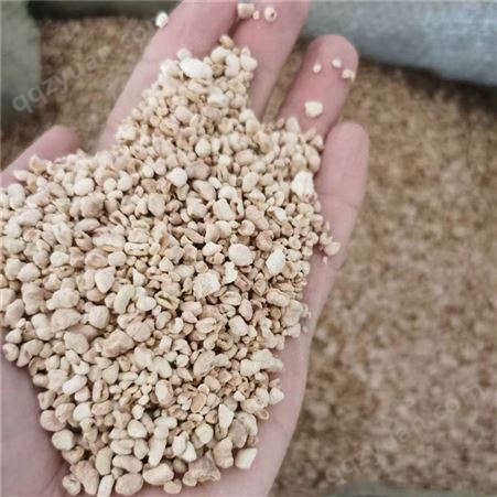 玉米芯颗粒 玉米芯粉 宠物垫料 食用菌培养 香包填料 目数齐全