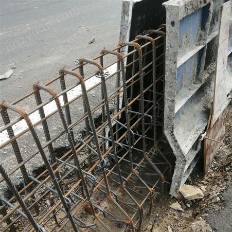 混凝土防撞护栏模具 公路防撞墙模具 来图定制