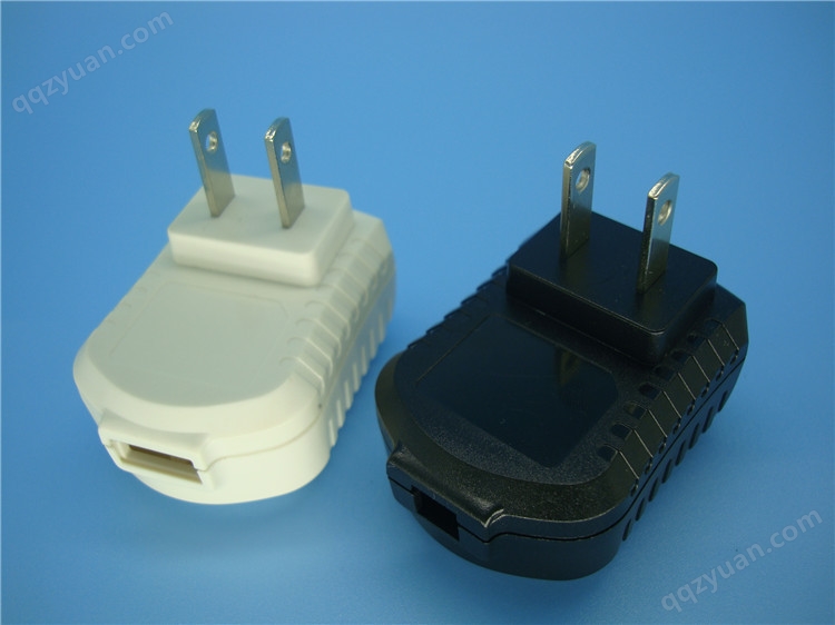【B203】USB塑胶充电器外壳