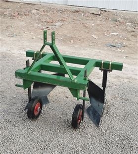 拖拉机带小型起垄机 多功能干旱地块开沟培土机